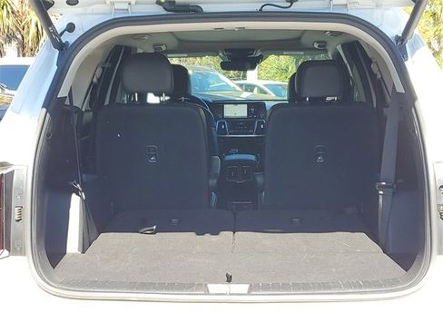 Certified 2023 Kia Sorento SX image 7