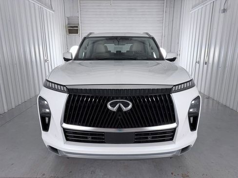 Certified 2026 INFINITI QX80 Pure w/ Cargo Package image 2