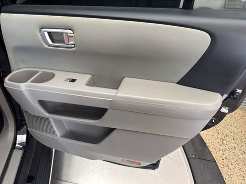 Used 2015 Honda Pilot SE image 32
