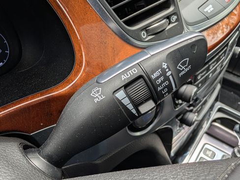 Used 2014 Hyundai Equus Signature RWD image 26