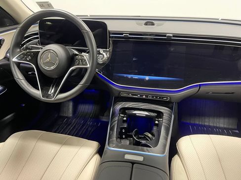 Used 2026 Mercedes-Benz E 350 4MATIC Sedan image 28