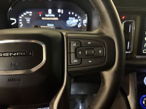 Used 2023 GMC Yukon Denali Ultimate AWD/4WD image 24