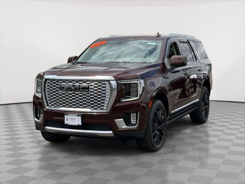 Used 2023 GMC Yukon Denali w/ Max Trailering Package AWD/4WD image 3