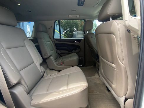 Used 2015 Chevrolet Tahoe LT RWD image 16