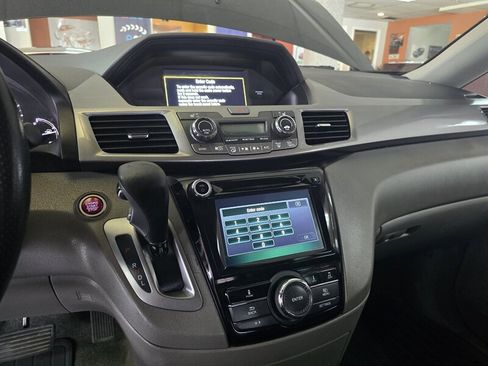 Used 2017 Honda Odyssey EX-L image 25