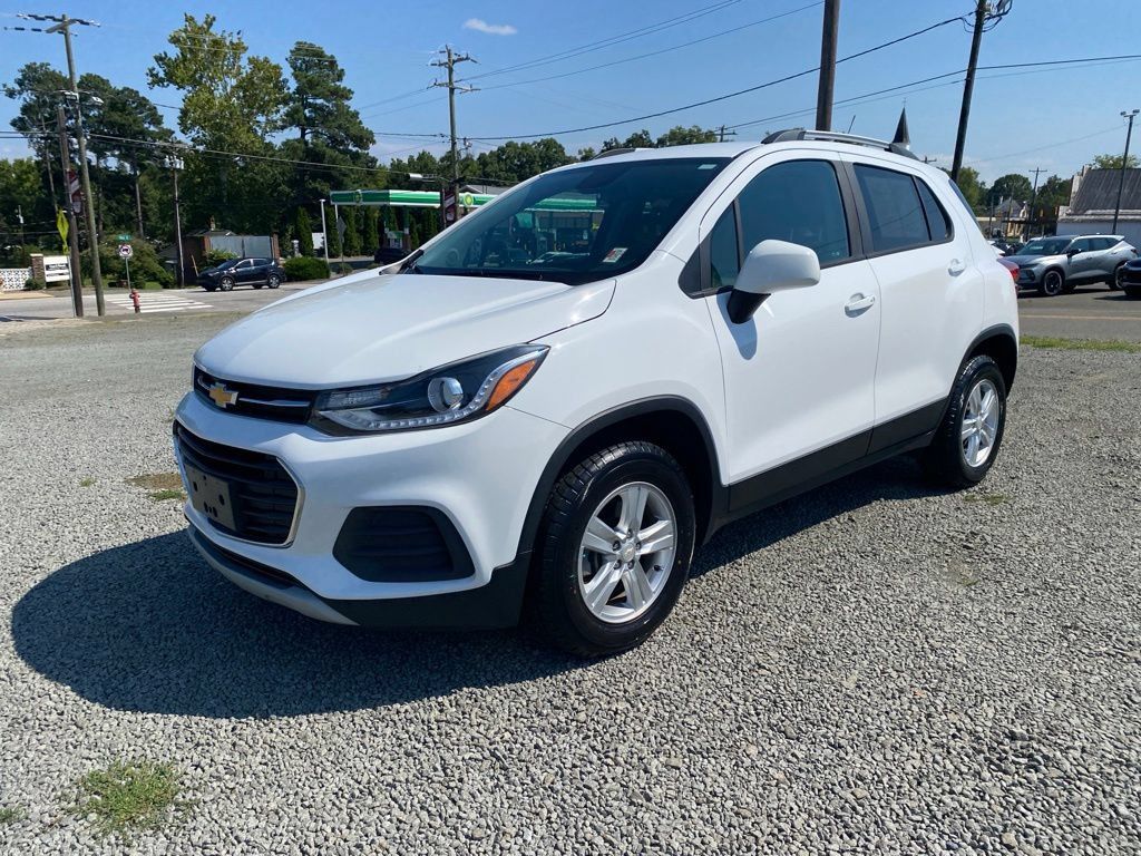 Used 2022 Chevrolet Trax LT w/ Driver Confidence Package AWD/4WD image 7
