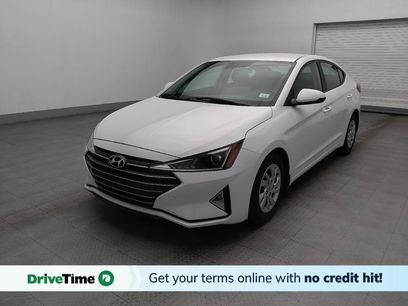 Used 2020 Hyundai Elantra SE w/ Cargo Package (C1)