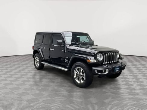 Used 2022 Jeep Wrangler Unlimited Sahara w/ Cold Weather Group AWD/4WD image 33