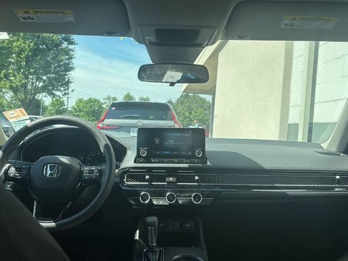 Used 2022 Honda Civic LX image 16