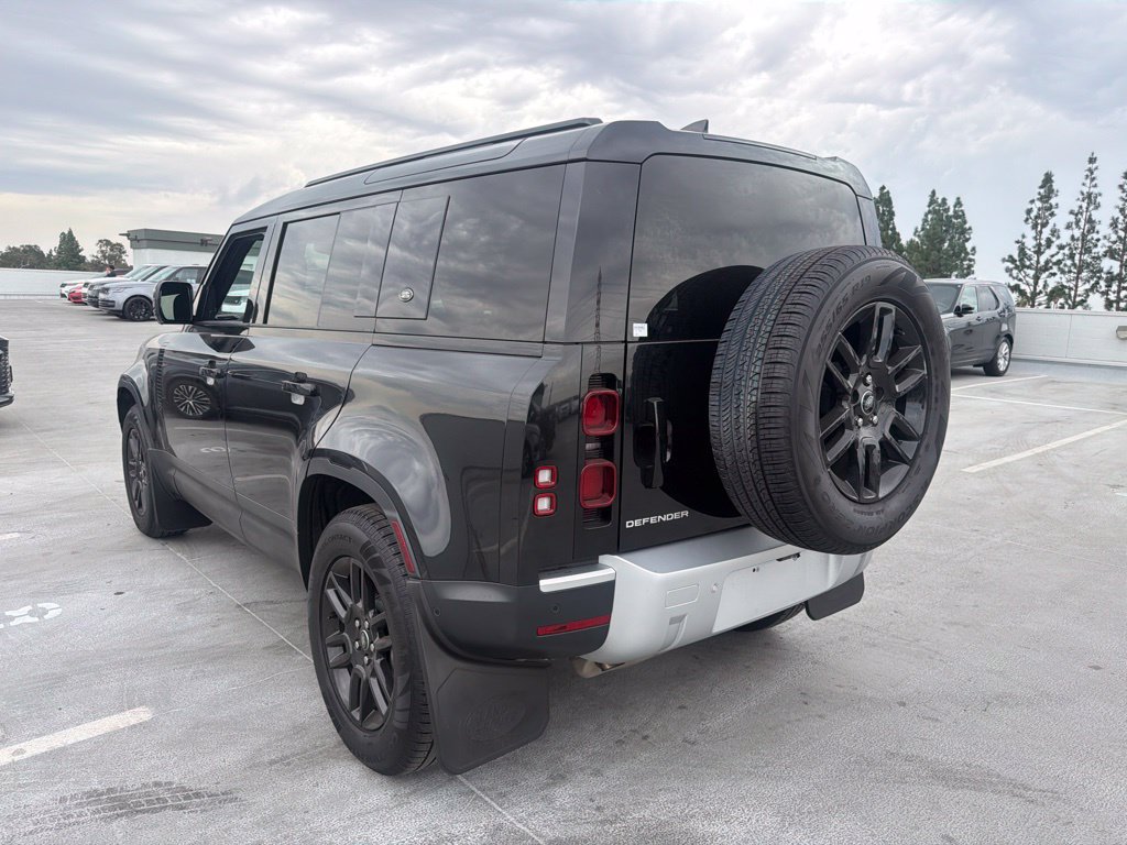 Used 2024 Land Rover Defender 110 S AWD/4WD image 4
