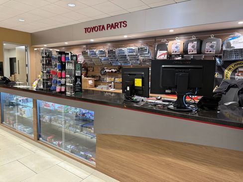 Used 2020 Toyota Tundra Platinum image 7