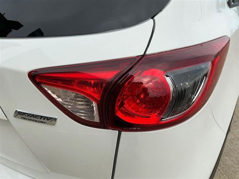 Used 2016 MAZDA CX-5 Touring image 16