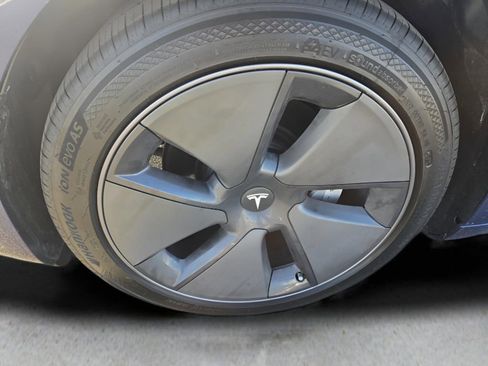 Used 2022 Tesla Model 3 Long Range image 9
