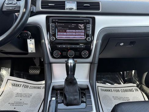 Used 2013 Volkswagen Passat TDI SE image 13