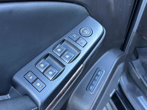 Used 2016 Chevrolet Tahoe LT image 26