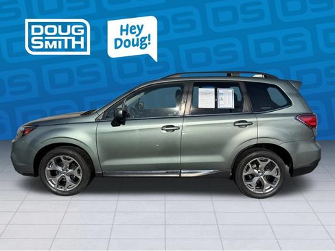 Used 2017 Subaru Forester 2.5i Touring AWD/4WD image 2