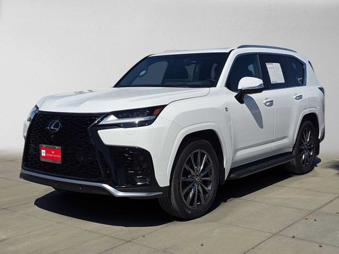 Used 2023 Lexus LX 600 F Sport w/ Accessory Package (Z1) AWD/4WD image 7