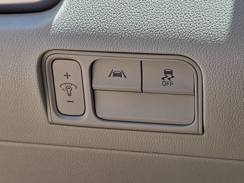 Used 2022 Kia Sorento S FWD image 50