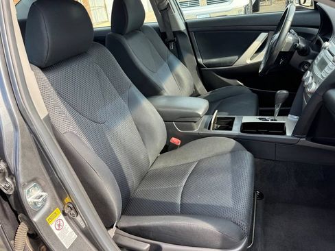 Used 2011 Toyota Camry SE w/ SE Extra-Value Pkg #1 FWD image 21