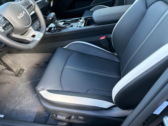 New 2027 Kia K5 GT-Line FWD image 13