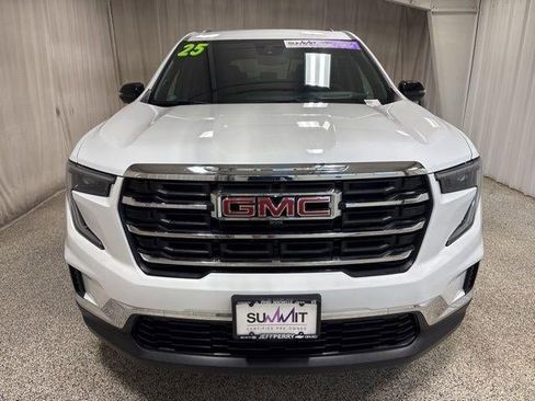 Used 2025 GMC Acadia Elevation AWD/4WD image 8