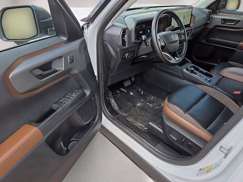 Used 2025 Ford Bronco Sport Outer Banks w/ Outer Banks Tech Package+ AWD/4WD image 21