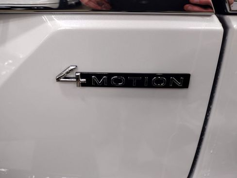 New 2026 Volkswagen Atlas SEL Premium R-Line AWD/4WD image 16