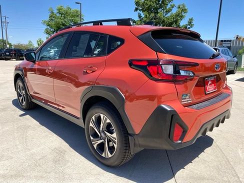 Used 2024 Subaru Crosstrek 2.0i Premium w/ Popular Package #3 AWD/4WD image 3