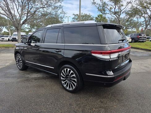 Used 2022 Lincoln Navigator Black Label image 4