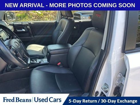 Used 2018 Toyota 4Runner TRD Off-Road Premium AWD/4WD image 9