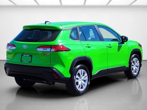 Used 2023 Toyota Corolla Cross L AWD/4WD image 5