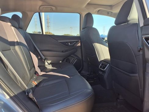 Used 2021 Subaru Outback Limited image 7