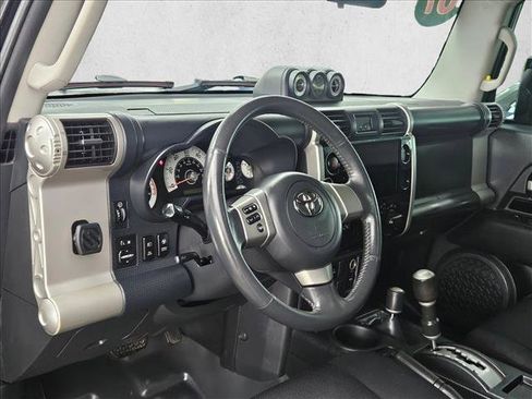 Used 2007 Toyota FJ Cruiser 4WD image 10