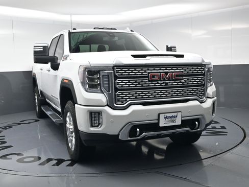 Certified 2021 GMC Sierra 2500 Denali image 3