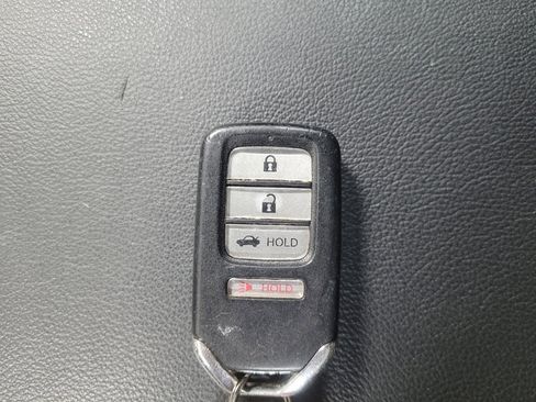 Used 2019 Honda Accord Sport image 32