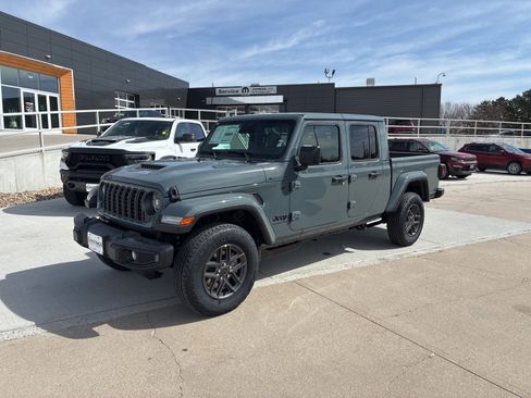 New 2026 Jeep Gladiator Sport image 1