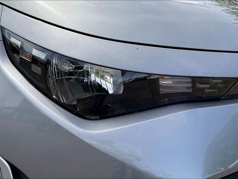 Used 2025 Kia Soul LX w/ LX Technology Package FWD image 29