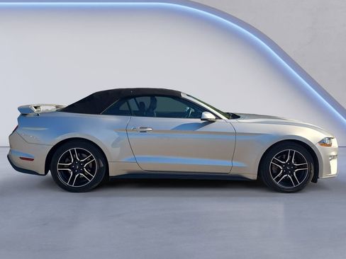 Used 2019 Ford Mustang Premium RWD image 8
