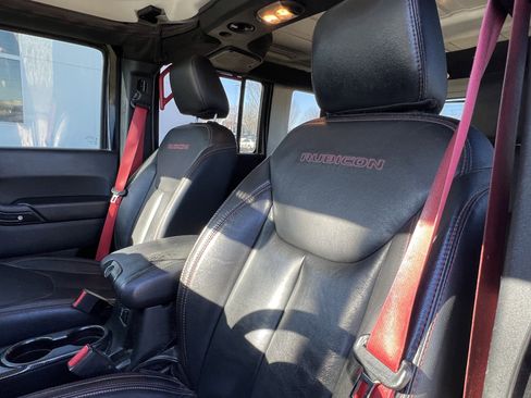 Used 2018 Jeep Wrangler Unlimited Rubicon image 16