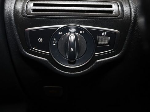 Used 2021 Mercedes-Benz GLC 43 AMG 4MATIC w/ Multimedia Package image 28