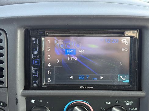 Used 2002 Ford F150 XLT image 18