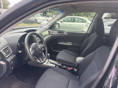 Used 2012 Subaru Forester 2.5X Premium w/ All-Weather Pkg AWD/4WD image 11