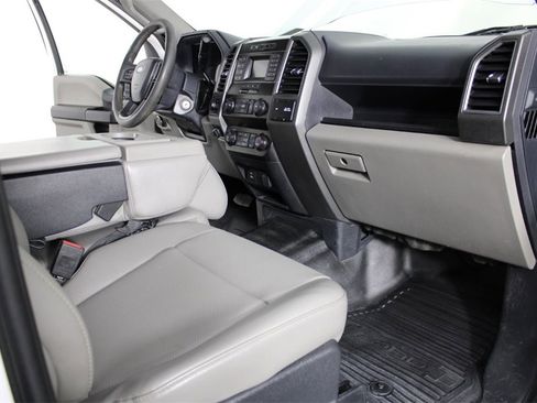 Used 2022 Ford F350 XL w/ Power Equipment Group image 34