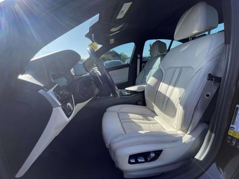Used 2019 BMW 530i xDrive w/ Convenience Package AWD/4WD image 18