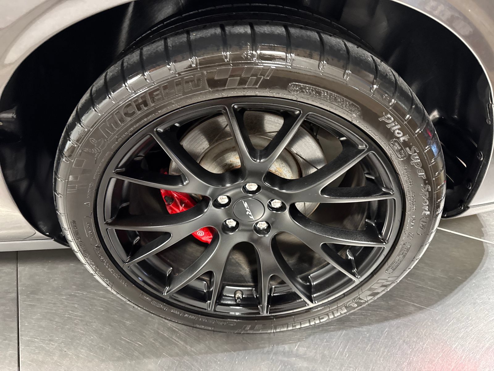 Used 2015 Dodge Challenger SRT Hellcat RWD image 12