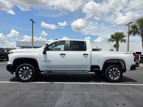 Used 2024 Chevrolet Silverado 2500 Custom w/ Custom Value Package AWD/4WD image 3
