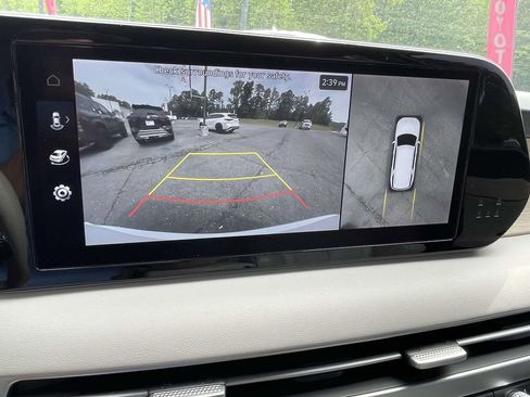 Used 2023 Hyundai Palisade Limited AWD/4WD image 19