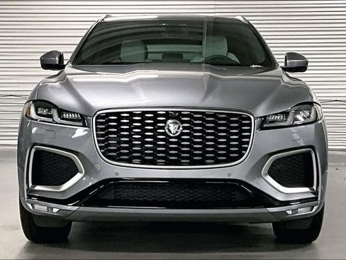 New 2026 Jaguar F-PACE R-Dynamic S image 2