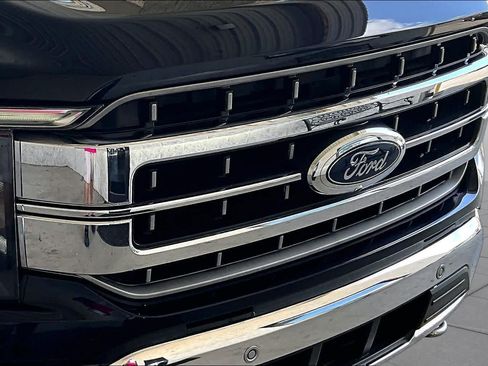 Used 2023 Ford F150 Lariat w/ Equipment Group 502A High AWD/4WD image 29