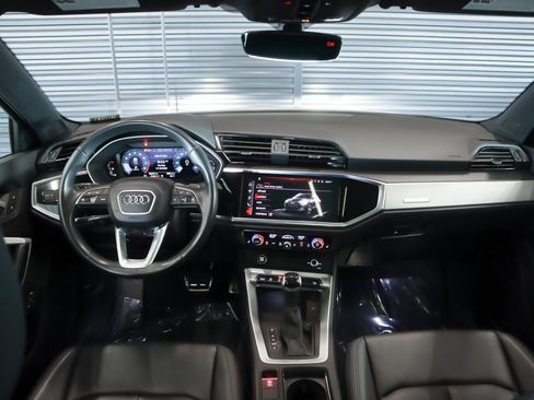 Used 2023 Audi Q3 2.0T Premium w/ Convenience Package AWD/4WD image 10